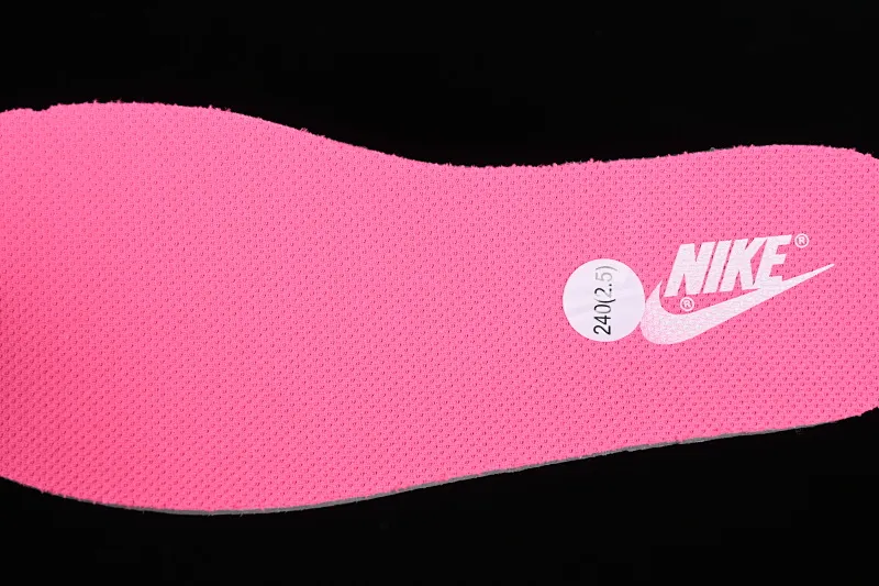 All Categories Nk SB Dunk Series Nk SB Dunk Low Low-top sneakers Nk Dunk Low Panda Prank Summer Theme Zhuyan Noodles Old Retro SB Strap Low-top Casual Shoes DZ5196-600